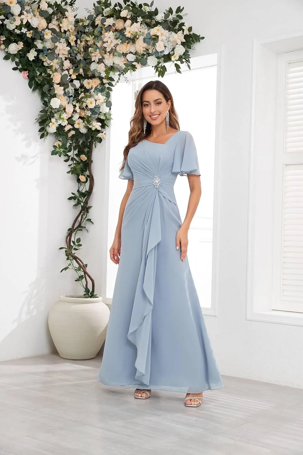 BONOYUER Modest Mother of The Bride Dresses with Sleeves for Wedding V Neck Pleated Chiffon Formal Evening Gown