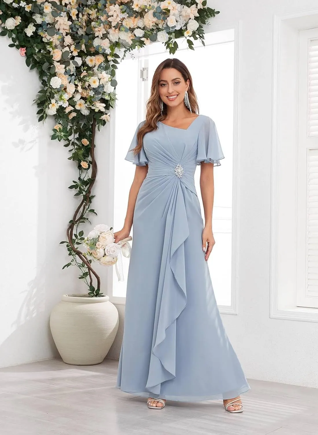 BONOYUER Modest Mother of The Bride Dresses with Sleeves for Wedding V Neck Pleated Chiffon Formal Evening Gown