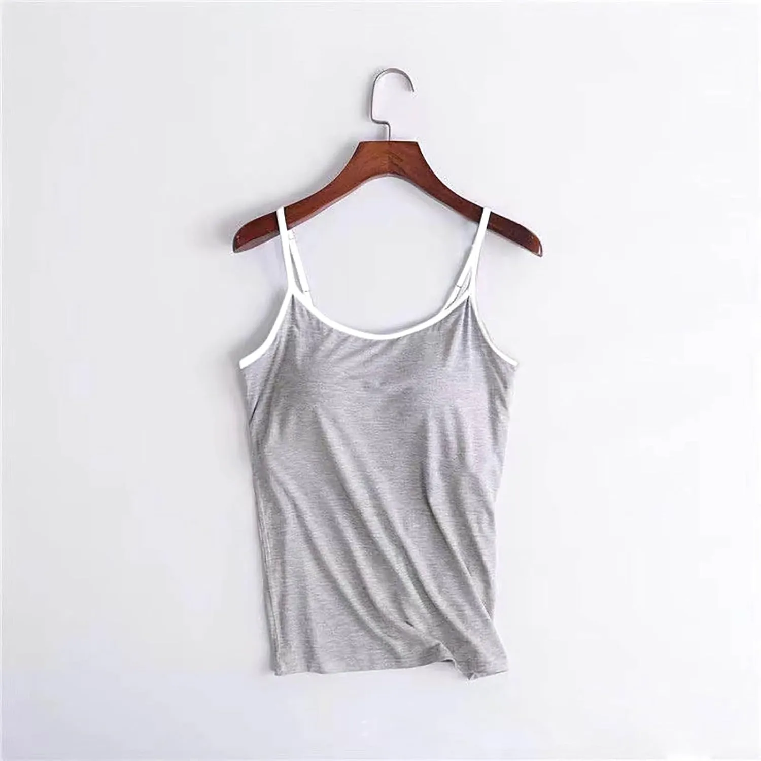 Built in Bra Tank Tops Womens Workout Casual Loose Crewneck Spaghetti Strap Summer Camisoles 2025 Trendy Yoga Outfits
