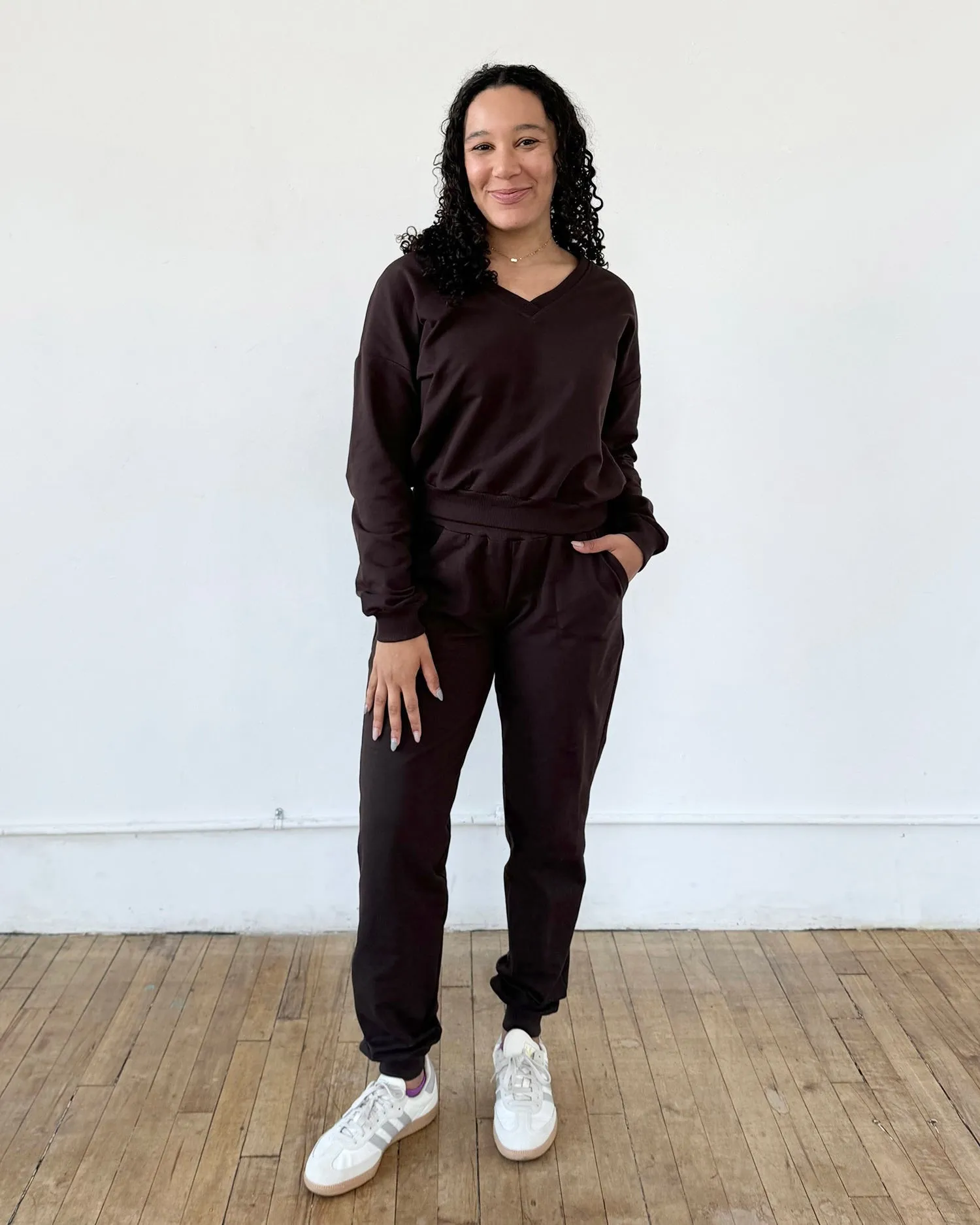 GRETA joggers in Chocolate Torte
