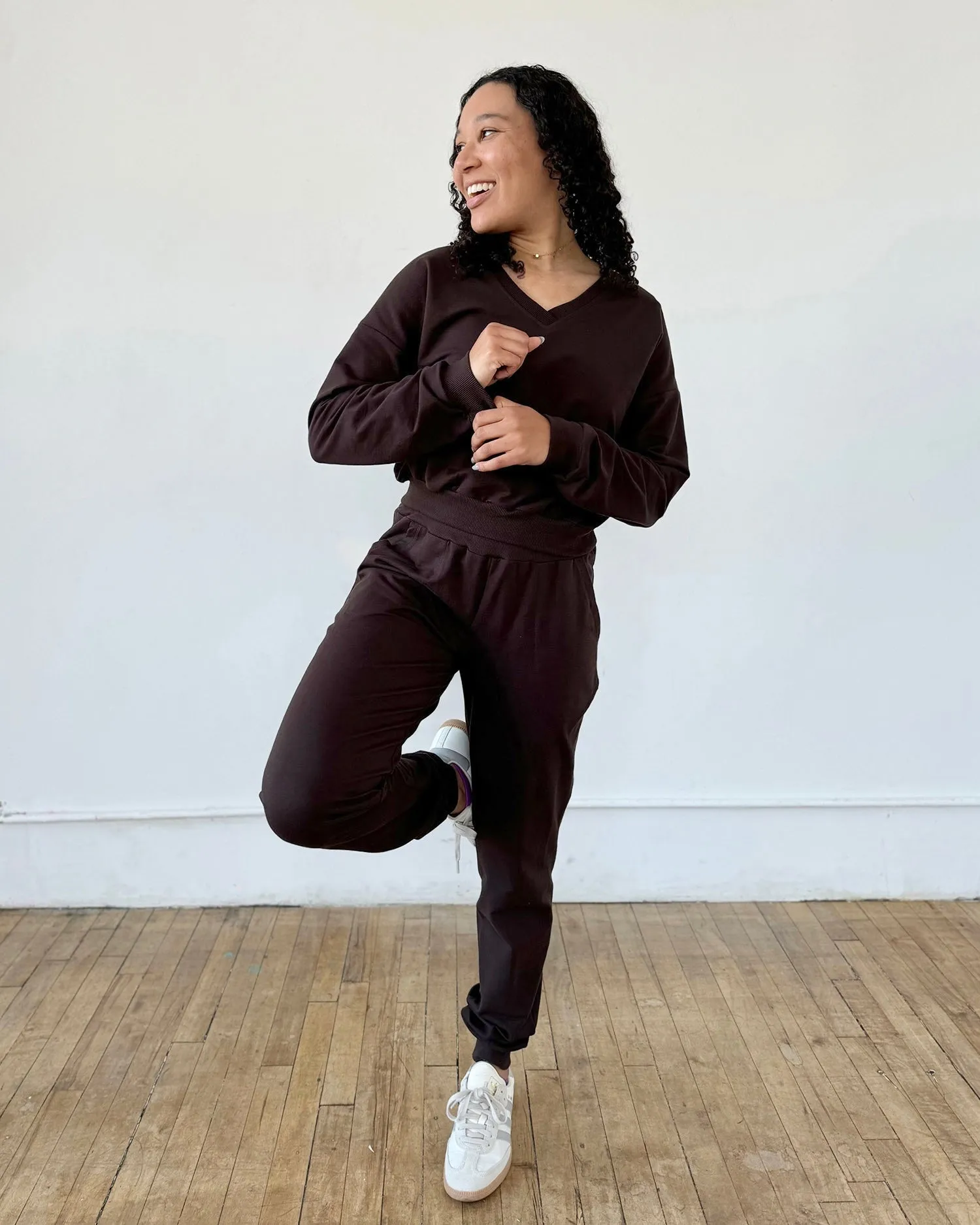 GRETA joggers in Chocolate Torte