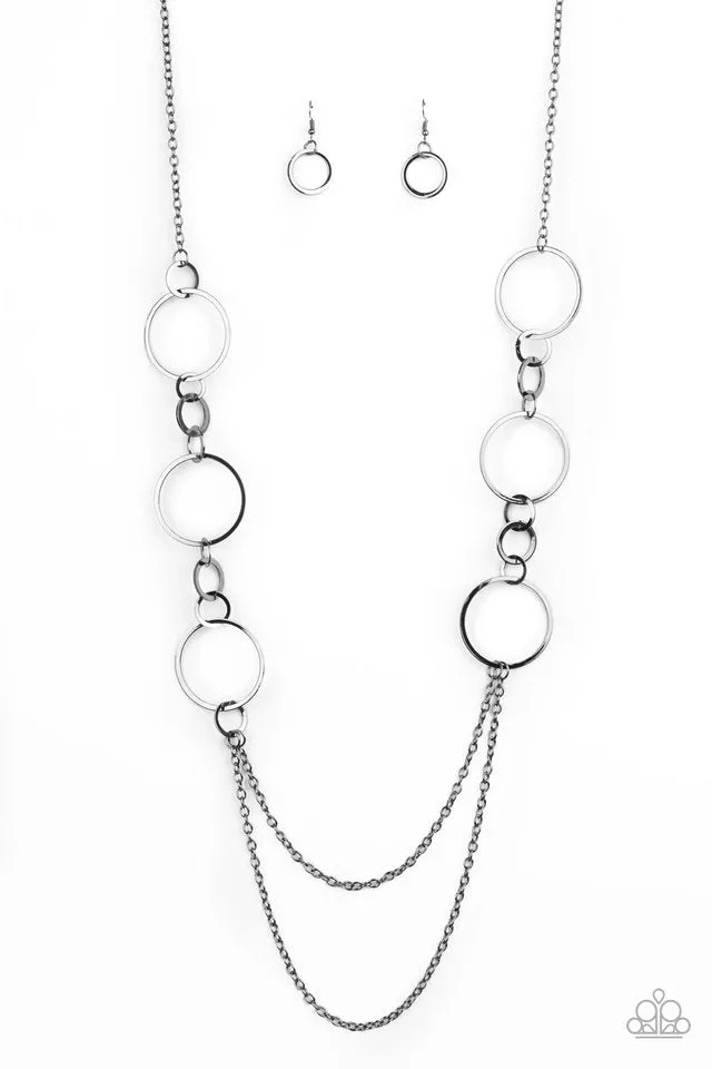 Paparazzi Necklace ~ Basic Babe - Black