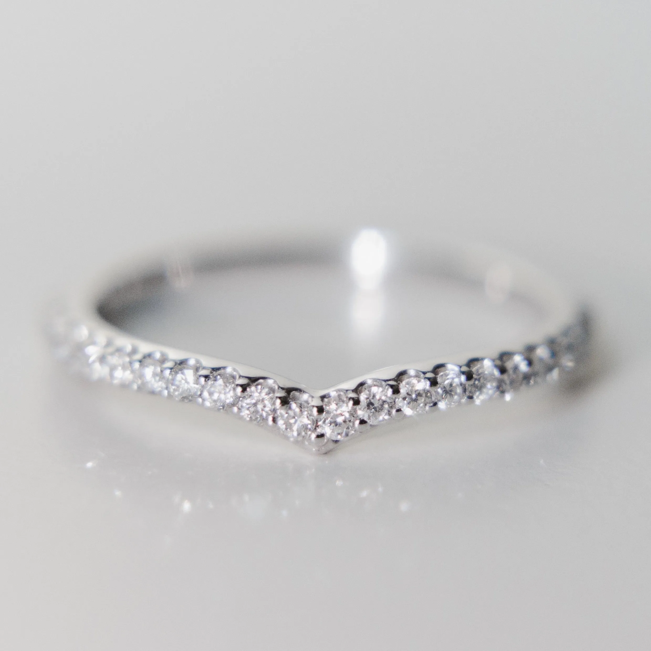 Pavé Chevron Band