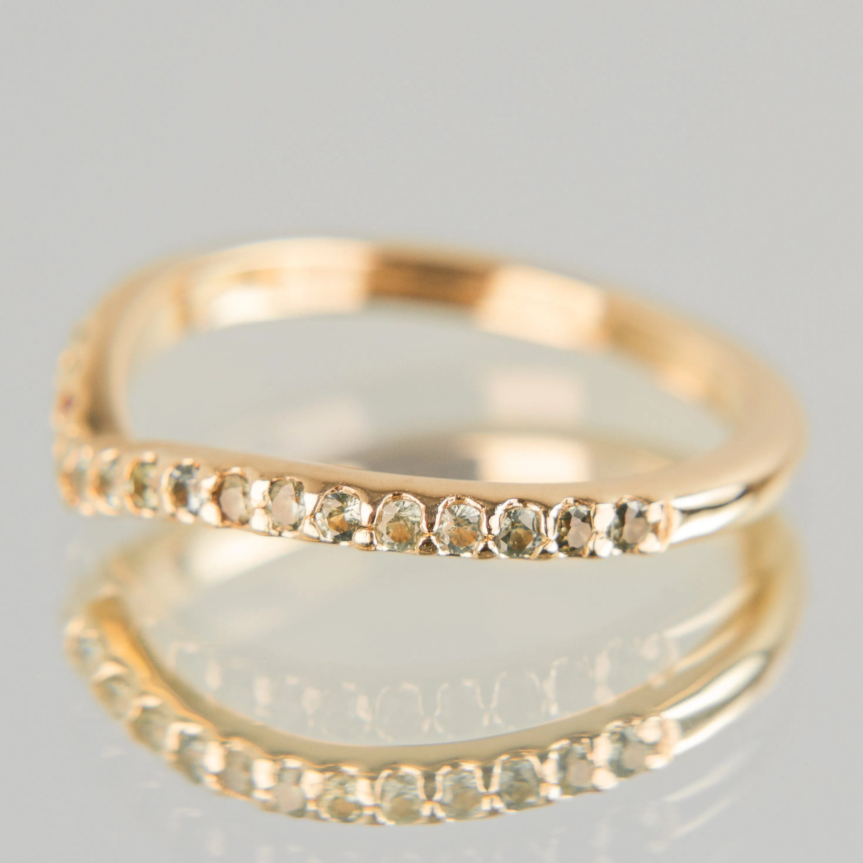 Pavé Chevron Band