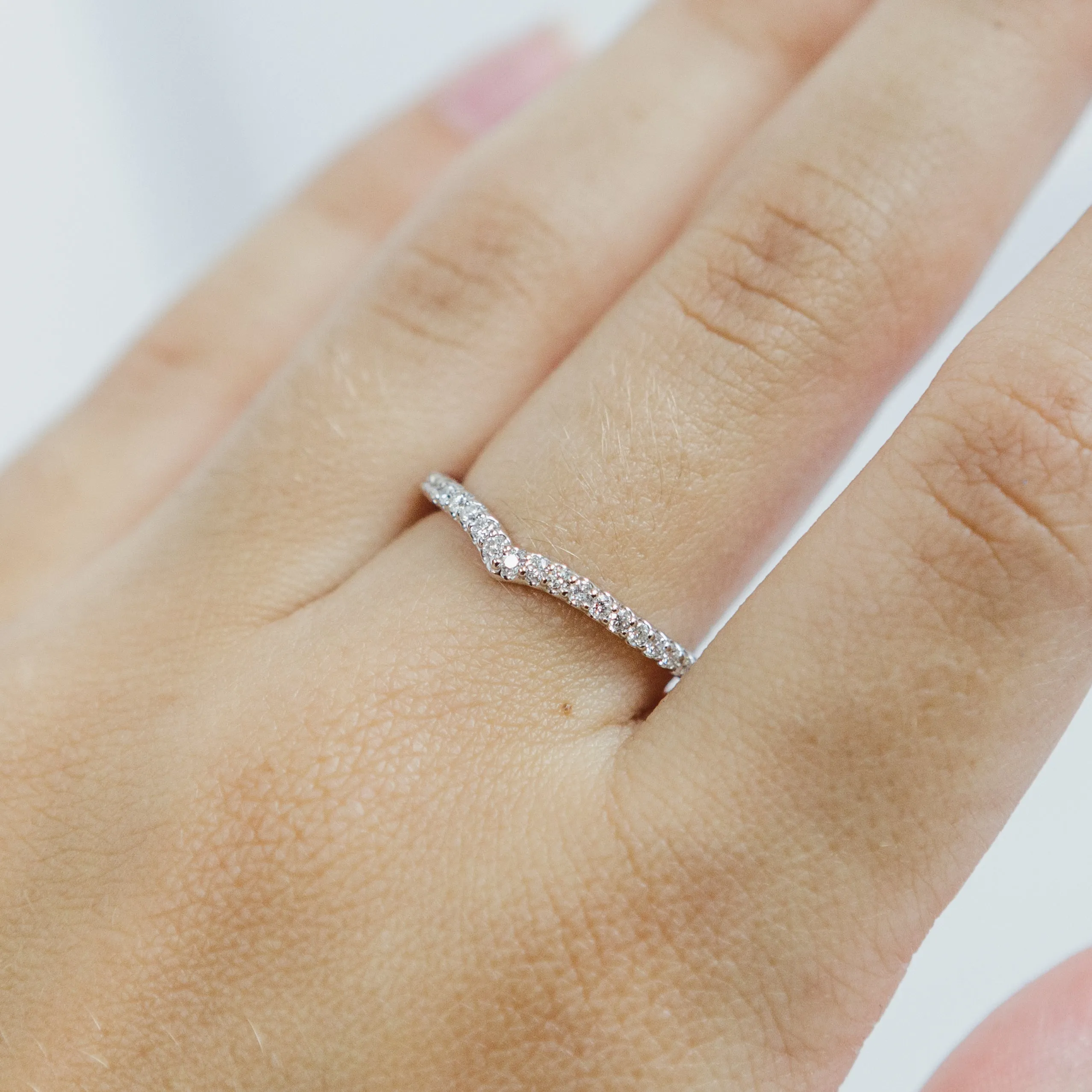 Pavé Chevron Band
