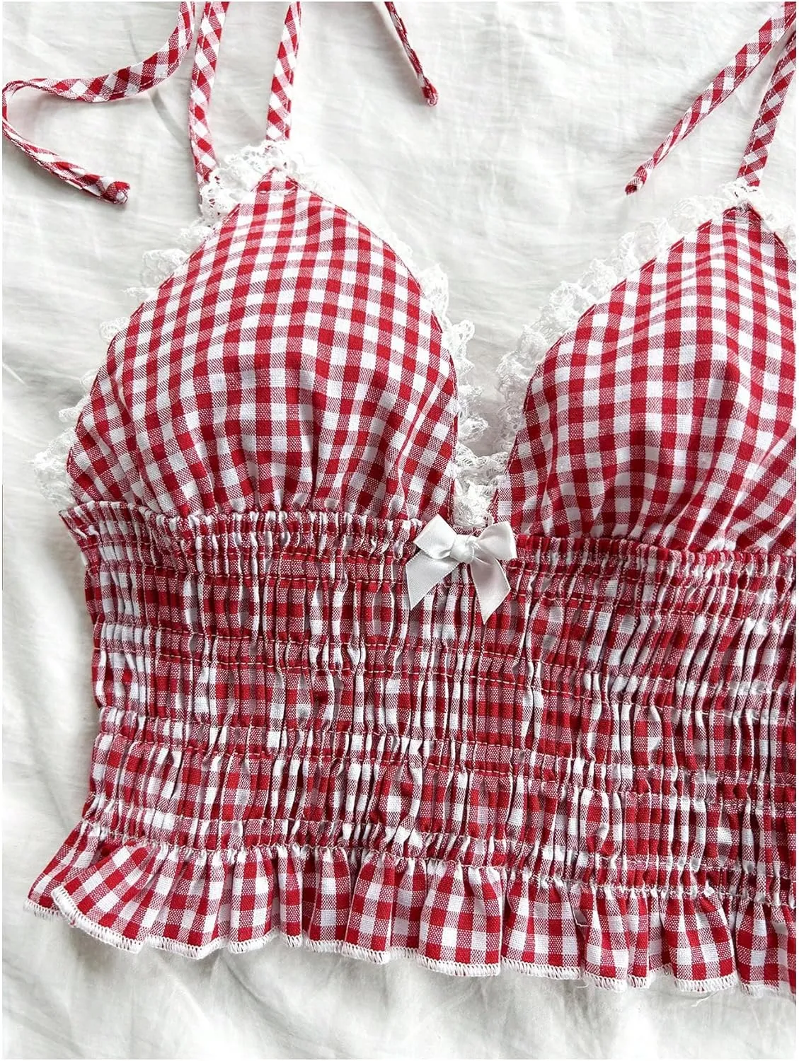 WDIRARA Women's Gingham Cami Crop Tops Plaid Contrast Lace V Neck Camisole Tops